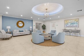 Manatee Bay #721: Waterfront Condo W/ Bay Views & Pool 3 Bedroom Condo