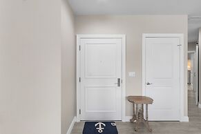 Manatee Bay #721: Waterfront Condo W/ Bay Views & Pool 3 Bedroom Condo