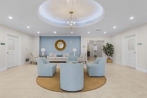 Manatee Bay #721: Waterfront Condo W/ Bay Views & Pool 3 Bedroom Condo