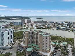Manatee Bay #721: Waterfront Condo W/ Bay Views & Pool 3 Bedroom Condo