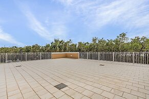 Manatee Bay #721: Waterfront Condo W/ Bay Views & Pool 3 Bedroom Condo