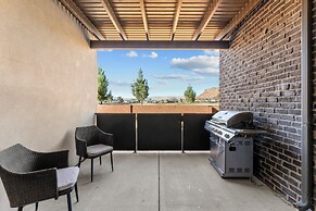 Villa #19 At Bloomington Country Club 3 Bedroom Condo