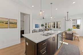 Villa #19 At Bloomington Country Club 3 Bedroom Condo