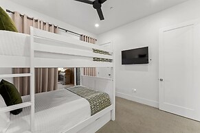 Villa #19 At Bloomington Country Club 3 Bedroom Condo