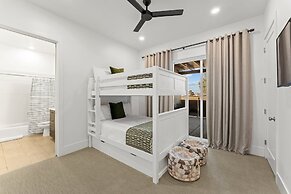 Villa #19 At Bloomington Country Club 3 Bedroom Condo