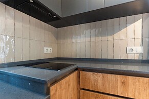 Stones Throw Apartments