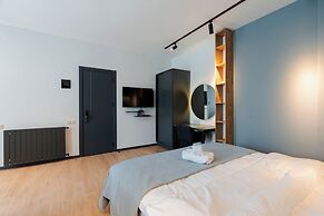 Stones Throw Apartments