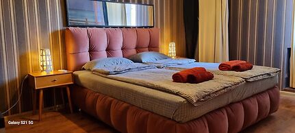 Central Apartment Shishman