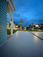 Deluxe 4 Br Warm Villa - Novaworld PT