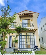 Deluxe 4 Br Warm Villa - Novaworld PT