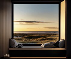 Black Sand Hotel