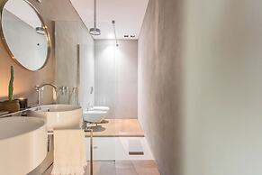 Design Loft With Private Parking