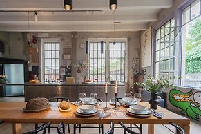 Design Loft With Private Parking