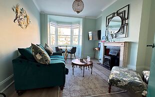 Coastal Breeze With Seaview By My Getaways