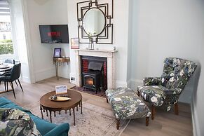 Coastal Breeze With Seaview By My Getaways