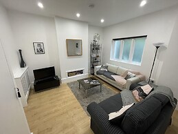 The Coastal Den By My Getaways