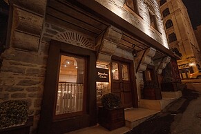 Stone Inn Galata