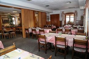 Hotel Adler
