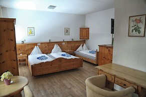 Hotel Adler