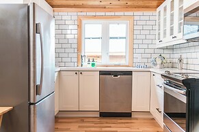Haliburton Post House