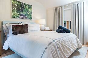 Haliburton Post House