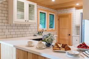 Haliburton Post House