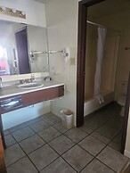 Camaray Motel