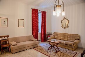 Casa Lanzara