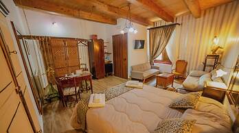 Casa Lanzara