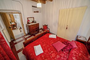 Casa Lanzara