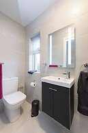 2br-sleeps4-parking-nearcork-6mintoairport