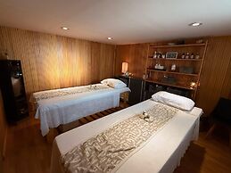 La Olivia Hotel Boutique & Spa