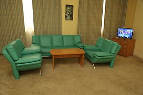 EXPO Hotel