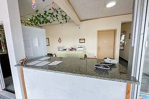 Shamrock Kings Inn By Oyo Marked Tree I-555