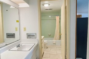 Shamrock Kings Inn By Oyo Marked Tree I-555