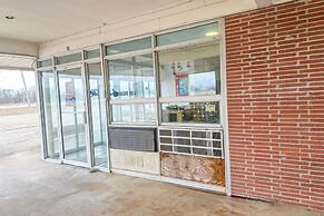 Shamrock Kings Inn By Oyo Marked Tree I-555