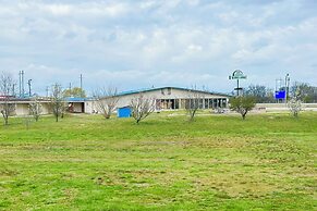 Shamrock Kings Inn By Oyo Marked Tree I-555