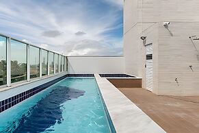 Makaranduba Beach House