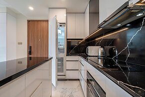 Metropole Residences Luxury Suite