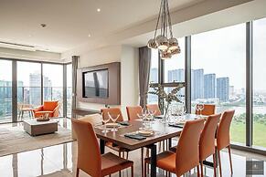 Metropole Residences Luxury Suite