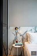 Metropole Residences Luxury Suite