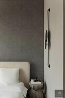 Metropole Residences Luxury Suite