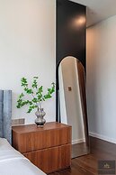 Metropole Residences Luxury Suite