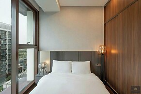 Metropole Residences Luxury Suite