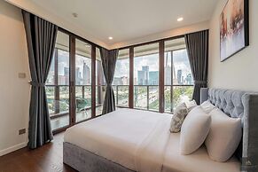 Metropole Residences Luxury Suite