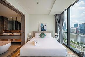 Metropole Residences Luxury Suite