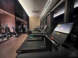 Metropole Residences Luxury Suite