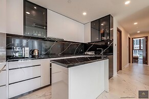 Metropole Residences Luxury Suite