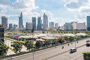 Metropole Residences Luxury Suite