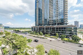 Metropole Residences Luxury Suite